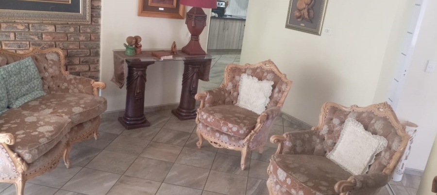 3 Bedroom Property for Sale in Safari Gardens North West